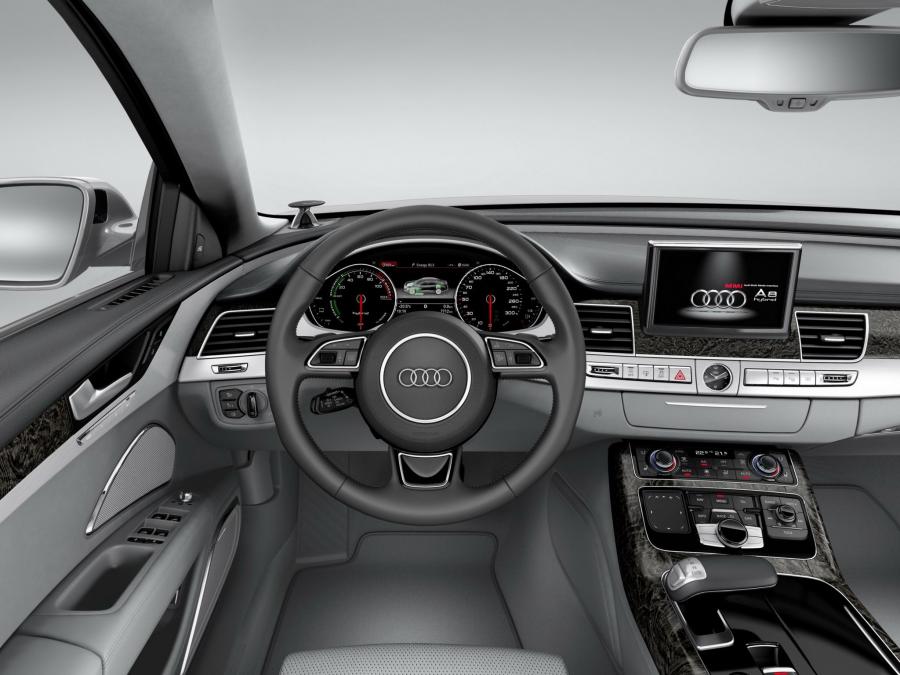 Торпедо Audi A8 Hybrid (D4) 2013 года  (WW) (фото 11 из 11)